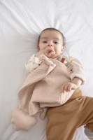 Little Pea Laessig Βρεφικό πανάκι, cloud, powder pink_lifestyle